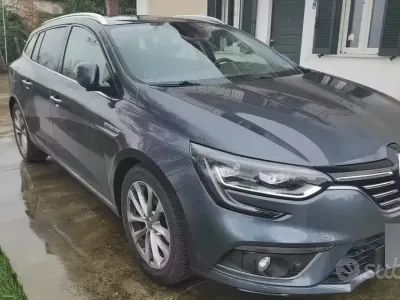 Usata Renault Mégane GrandTour 116 CV (85 kW) 2018 Grigio Station wagon