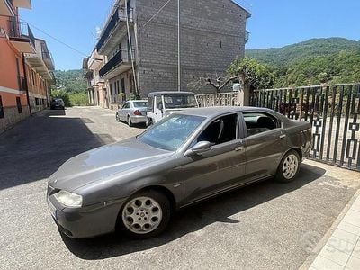 Alfa Romeo 166