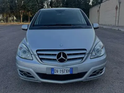 Usata Mercedes B200 140 CV (102 kW) 2009 Monovolume