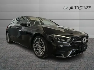 Usata Mercedes A180 Advanced Plus 116 CV (85 kW) 2023 Nero Berlina