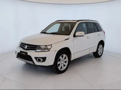 Usata Suzuki Vitara 129 CV (94 kW) 2013 Bianco SUV