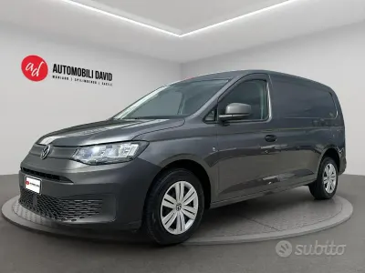 Usata VW Caddy Business 102 CV (75 kW) 2022 Grigio Monovolume
