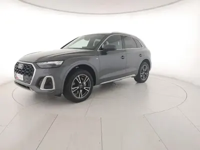 Usata Audi Q5 S-Line 204 CV (150 kW) 2024 Grigio daytona perlato SUV