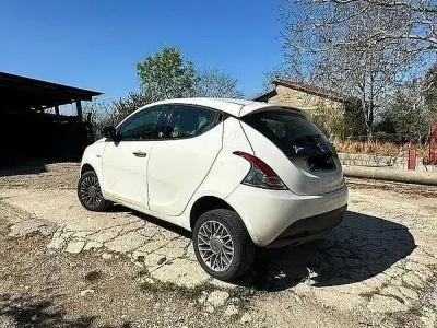 Usata Lancia Ypsilon