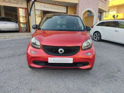 Usata Smart ForFour Passion 71 CV (52 kW) 2016 Rosso Utilitaria