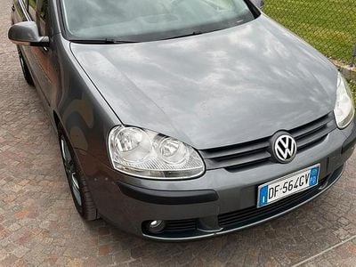 Usata VW Golf V Comfortline 102 CV (75 kW) 2007 Grigio Berlina