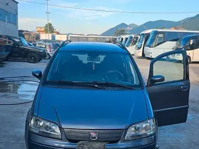 Usata Fiat Idea 69 CV (50 kW) 2007 Grigio Monovolume