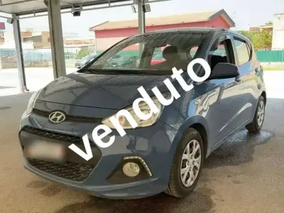 Begagnad Hyundai i10 67 HK (49 kW) 2015 Blå Halvkombi
