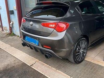Usata Alfa Romeo Giulietta Quadrifoglio Verde 241 CV (177 kW) 2014 Grigio Utilitaria