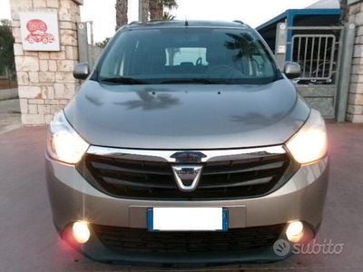 Usata Dacia Lodgy Lauréate 85 CV (62 kW) 2015 Grigio Monovolume