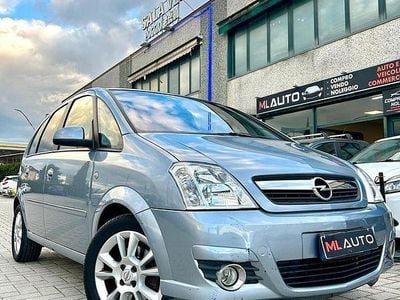 Usata Opel Meriva Cosmo 104 CV (76 kW) 2010 Grigio Monovolume
