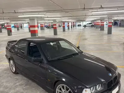Usata BMW 320 150 CV (110 kW) 1993 Nero Berlina