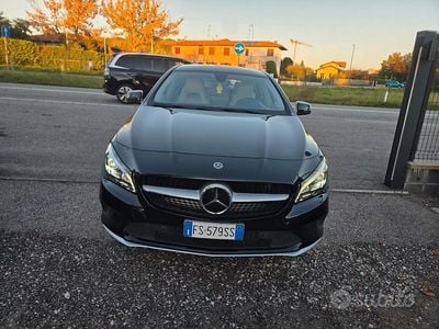 Mercedes CLA200