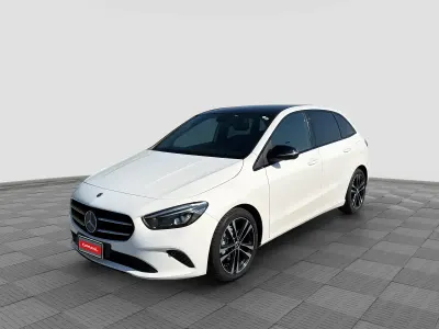 Usata Mercedes B200 150 CV (110 kW) 2019 Bianco polare Utilitaria