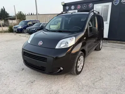 Usata Fiat Qubo Trekking 75 CV (55 kW) 2014 Nero Monovolume