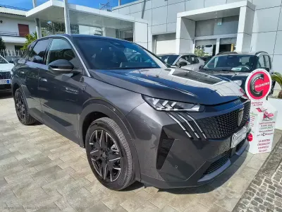 Usata Peugeot 3008 GT 136 CV (100 kW) 2025 Grigio SUV