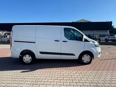 Usata Ford Transit Custom Trend 107 CV (78 kW) 2021 Bianco Berlina