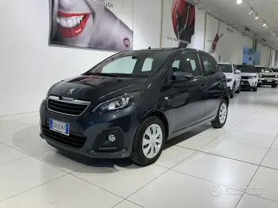 Usata Peugeot 108 Active 72 CV (52 kW) 2020 Grigio Utilitaria
