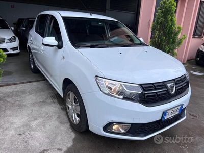 usata Dacia Sandero 0.9 TCe 90CV AUTOMATICO 2017