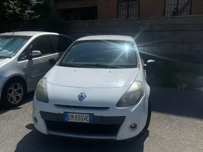Usata Renault Clio IV 75 CV (55 kW) 2012 Bianco Berlina