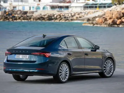 Nuova Skoda Octavia Style 150 CV (110 kW) 2025 Argento Berlina