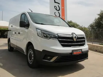 Usata Renault Trafic 149 CV (109 kW) 2024 Bianco