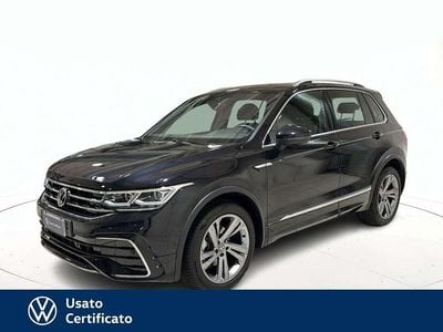Usata VW Tiguan R-line 150 CV (110 kW) 2023 Nero pastello SUV
