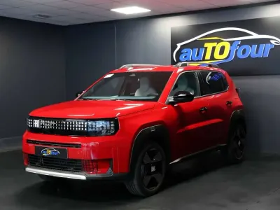 Nuova Fiat Grande Panda La Prima 101 CV (74 kW) 2025 Rosso passione Utilitaria