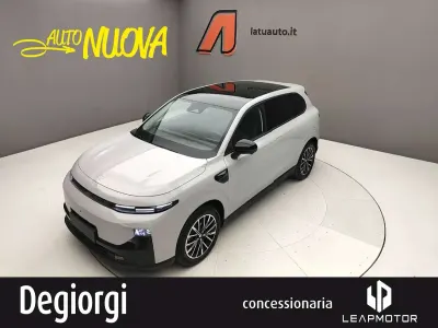 Nuova Leapmotor B10 218 CV (160 kW) 2026 Blu/azzurro SUV