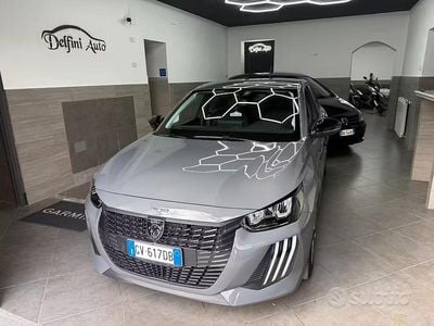 Usata Peugeot 208 Active 75 CV (55 kW) 2024 Grigio Utilitaria