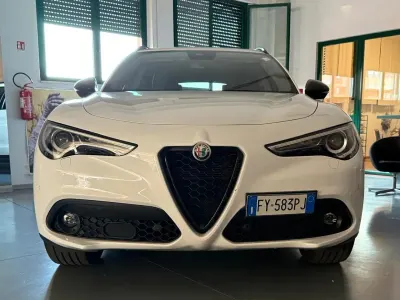 Usata Alfa Romeo Stelvio Executive 210 CV (154 kW) 2019 Bianco SUV