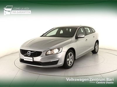 Usata Volvo V60 Business Edition 120 CV (88 kW) 2017 Argento Station wagon
