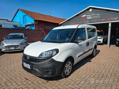 Usata Fiat Doblò Lounge 90 CV (66 kW) 2021 Bianco Monovolume