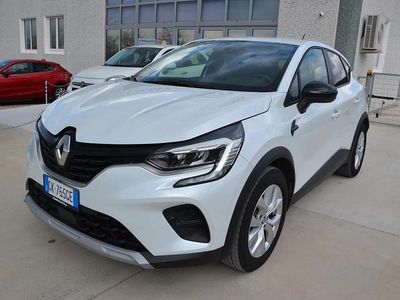 Usata Renault Captur Zen 94 CV (69 kW) 2022 Bianco SUV