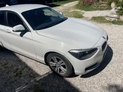 Usata BMW 114 95 CV (69 kW) 2014 Bianco Utilitaria