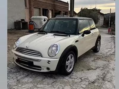 Usata Mini ONE 90 CV (66 kW) 2006 Bianco Utilitaria