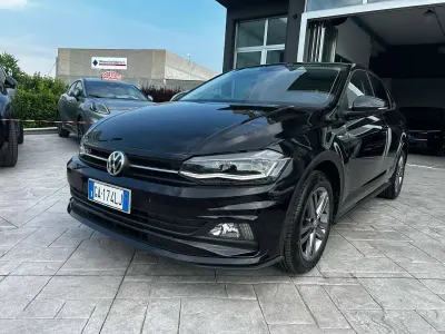 Usata VW Polo Sportline 90 CV (66 kW) 2020 Nero Utilitaria