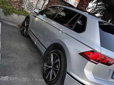 Usata VW Tiguan R-line 200 CV (147 kW) 2023 Grigio SUV