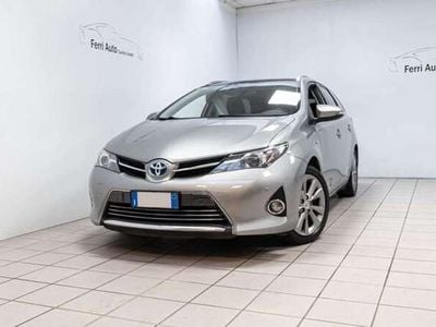 Toyota Auris Hybrid