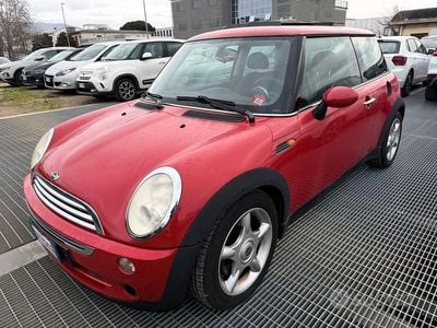 Begagnad Mini Cooper Coupé 116 HK (85 kW) 2005 Röd Sportkupé