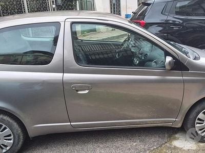 Usata Toyota Yaris 75 CV (55 kW) 2004 Utilitaria