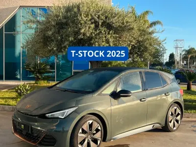 Usata Cupra Born VZ 88 kW (121 CV) 2024 Verde Utilitaria