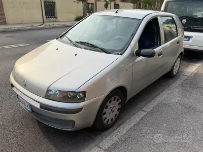 Usata Fiat Punto 60 CV (44 kW) 2002 Grigio Utilitaria
