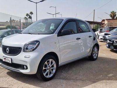 Usata Smart ForFour Passion 71 CV (52 kW) 2017 Bianco Utilitaria