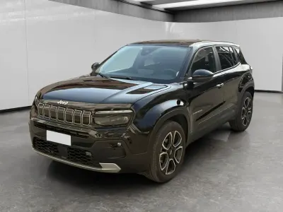 Käytetty Jeep Avenger Summit 100 HP (73 kW) 2024 Musta Katumaasturi