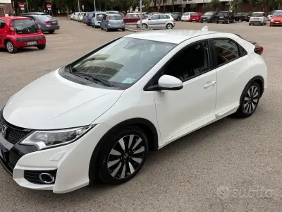 Usata Honda Civic 99 CV (72 kW) 2016 Bianco Berlina