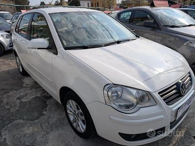 Usata VW Polo Comfortline 70 CV (51 kW) 2009 Bianco Utilitaria