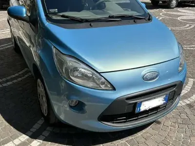 Usata Ford Ka 75 CV (55 kW) 2010 Bluazzurro Utilitaria