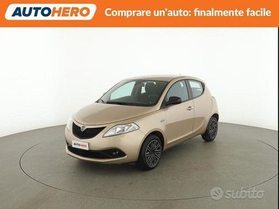 Usata Lancia Ypsilon Gold 70 CV (51 kW) 2018 Oro Utilitaria
