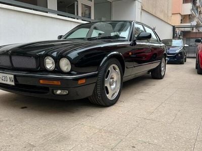 Usata Jaguar XJR 325 CV (239 kW) 1994 Nero Berlina